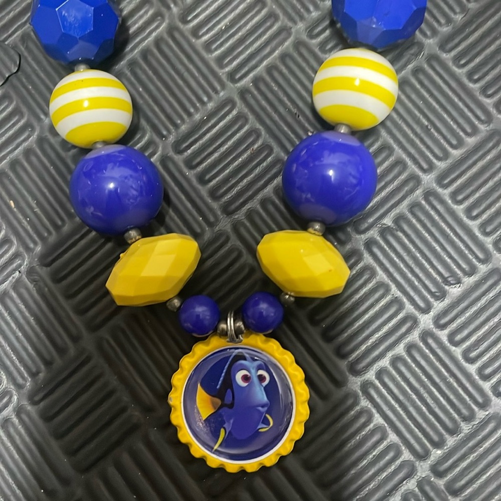 Dory from finding nemo necklace